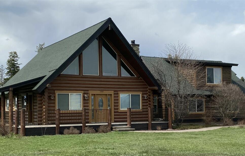 1040 Cowboy Way, Columbia Falls