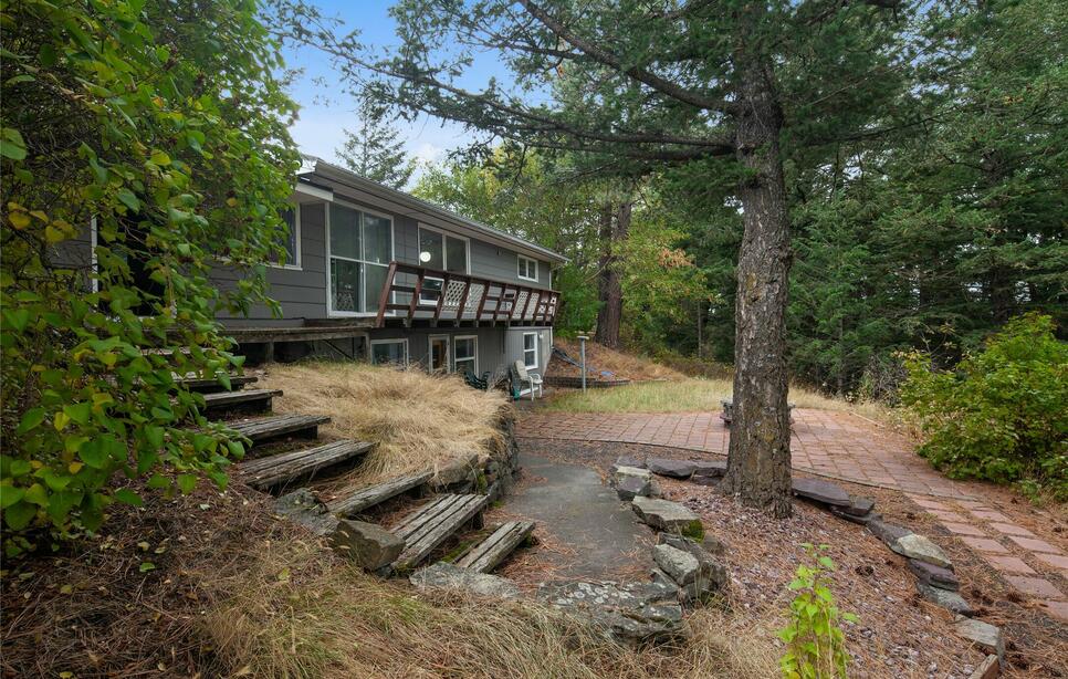 7316, 7318, 7314 Us Highway 2 E, Columbia Falls