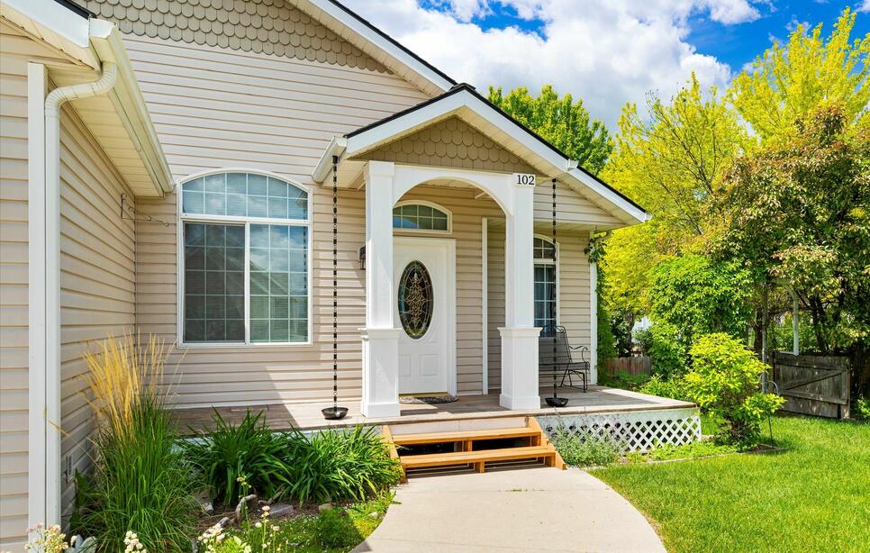 102 Buffalo Square Court, Kalispell