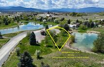 446 Kingfisher Loop, Eureka