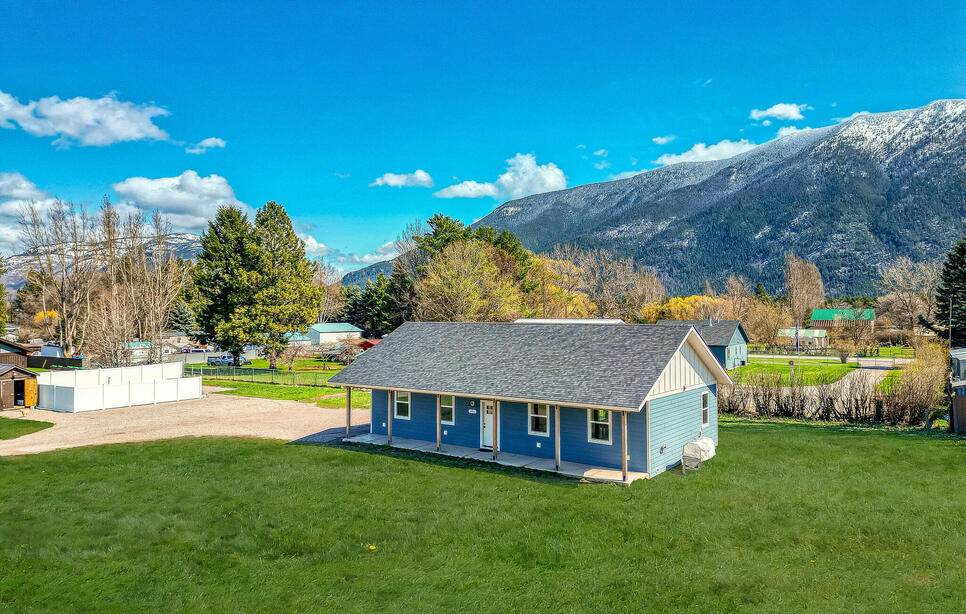 1093 Roost Way, Columbia Falls