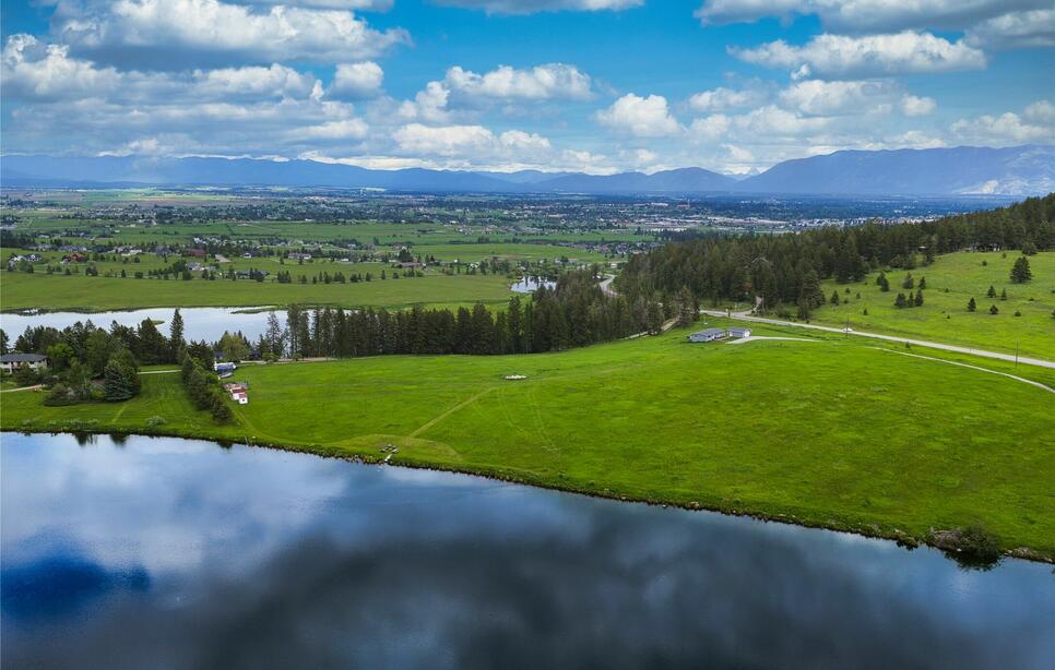 1563 Foys Lake Road, Kalispell