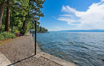 338 Flathead Lodge Road, Bigfork