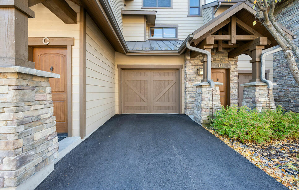 6007 St Moritz Drive, Whitefish