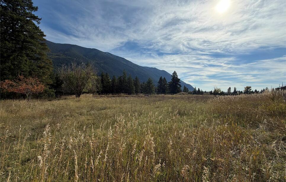 1188 Berne Road, Columbia Falls