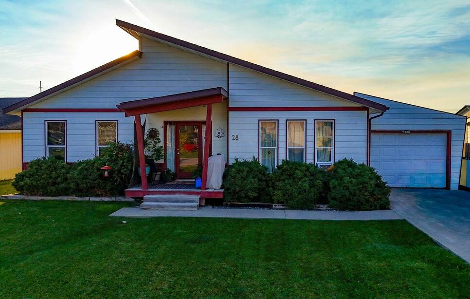 28 12th Place Nw, Ronan
