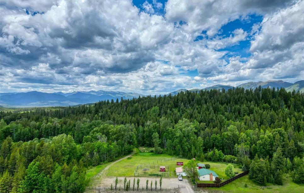 11315 Us Highway 2 E, West Glacier