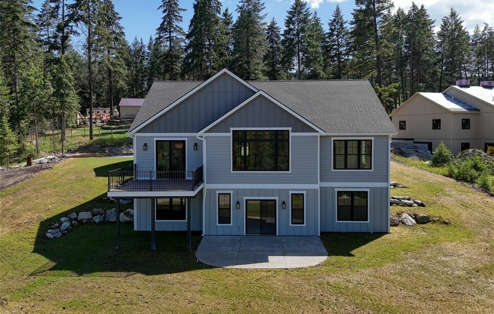 120 Bay Court, Lakeside