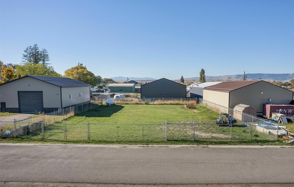 Nhn 6th Street E, Polson