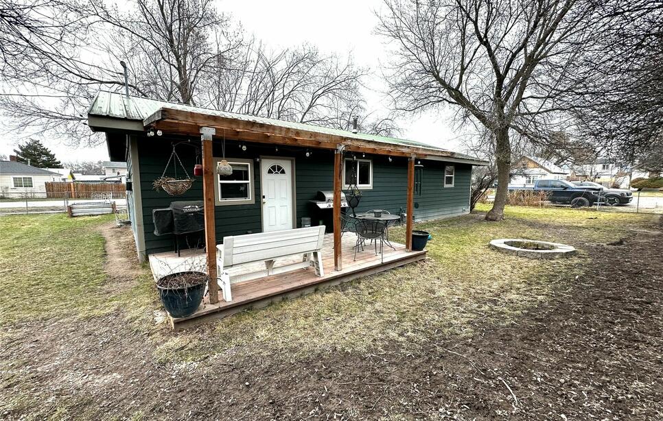 1010 7th Street W, Kalispell