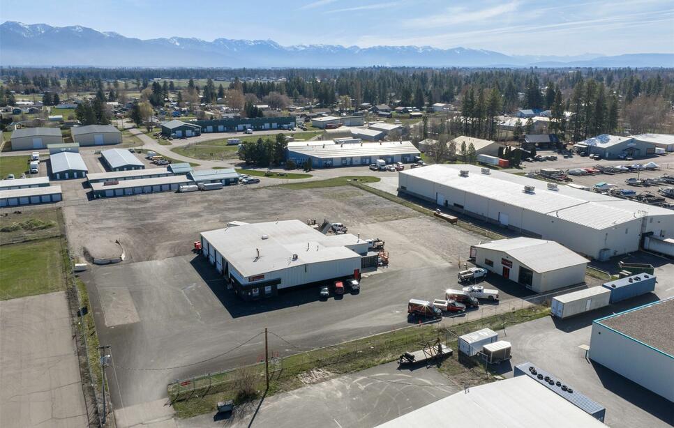 2549 Us Hwy 2 E, Kalispell