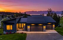 49 Shady Pines Lane, Lakeside