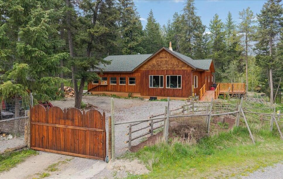 65 Moose Farm Road, Fortine