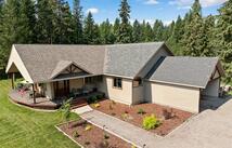 183 Middle View Trail S, Columbia Falls
