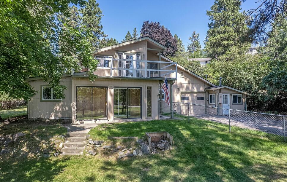 110 Beach Road, Bigfork