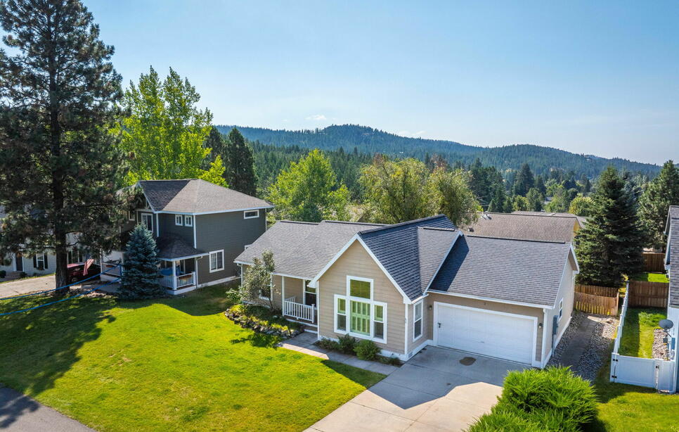 214 Stage Ridge Road, Bigfork