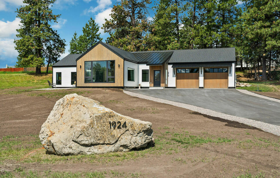 1924 Rapids Avenue, Columbia Falls