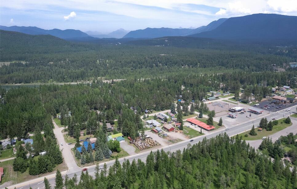 8786 Us Highway 2 E, Hungry Horse