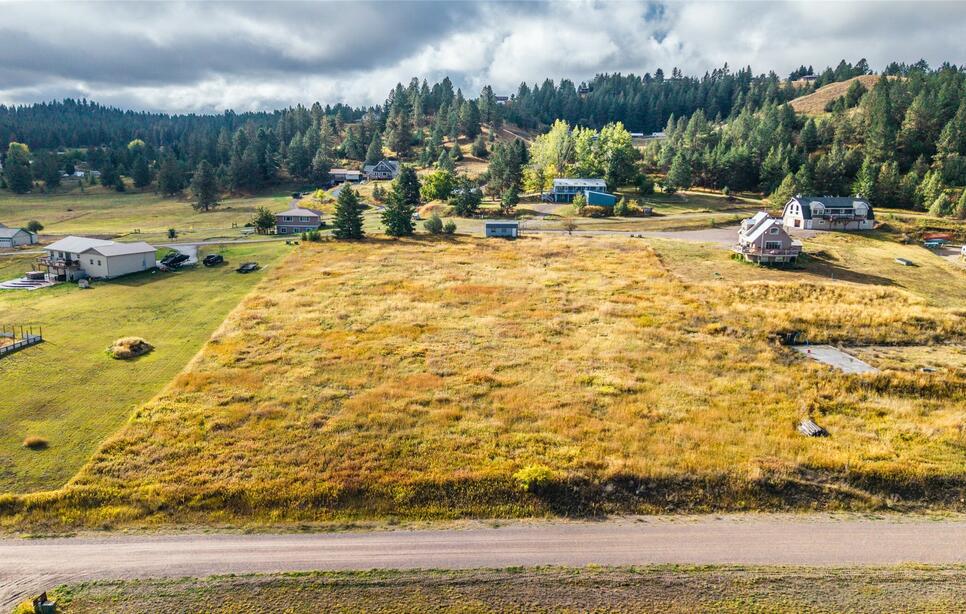 35208 Anna Lee Lane, Polson