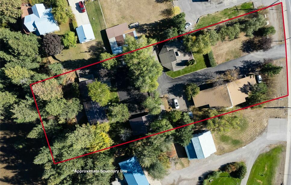 7316, 7318 & 7314 Us Highway 2 E, Columbia Falls