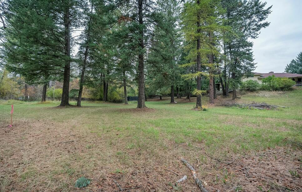 1327 1st Avenue E (lot 3, Block 5), Columbia Falls