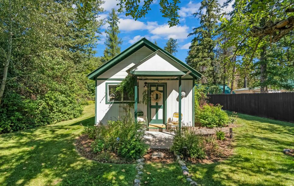 751 1st Avenue Nw, Hungry Horse