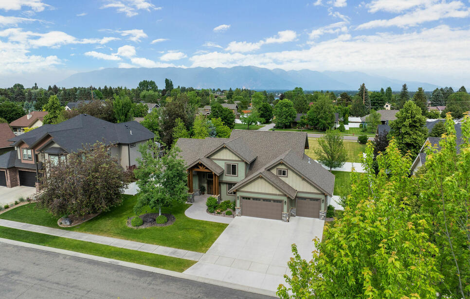 11 White Bark Lane, Kalispell