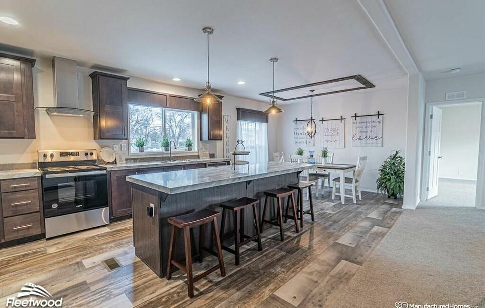 401 Osprey Loop, Eureka