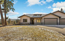 138 Crystal View Court, Lakeside