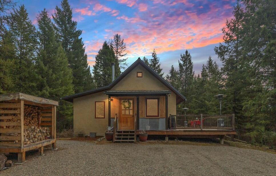 245 Doxie Lane, Eureka