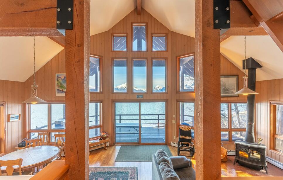 586 Apgar Loop Road, West Glacier