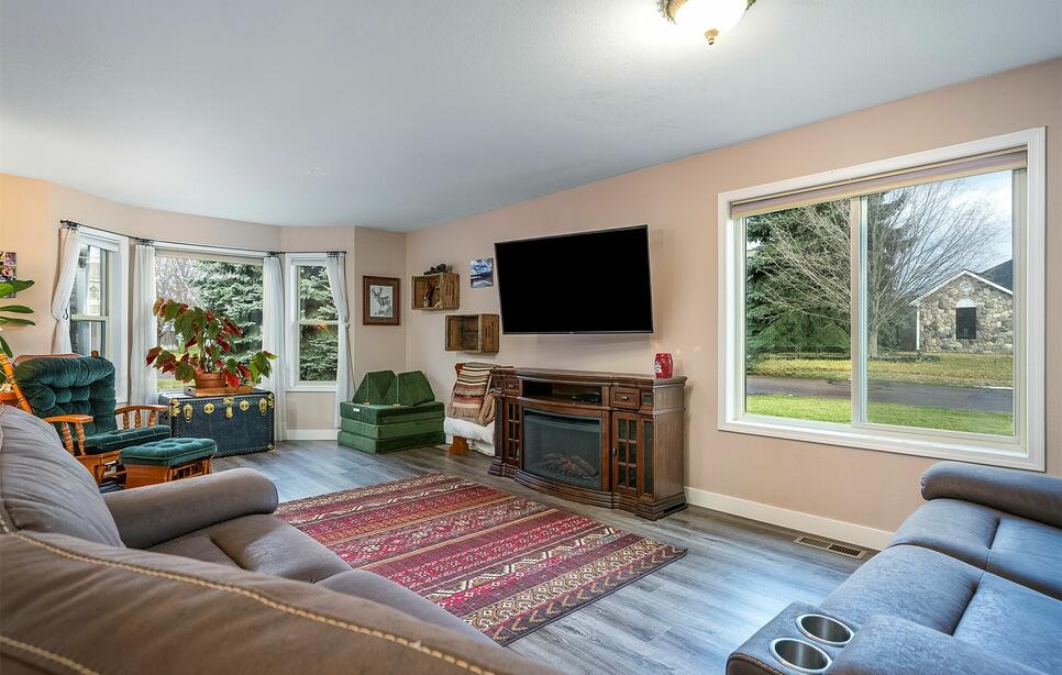 112 O'brien Terrace, Bigfork