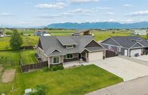 1129 Mackinaw Loop, Somers