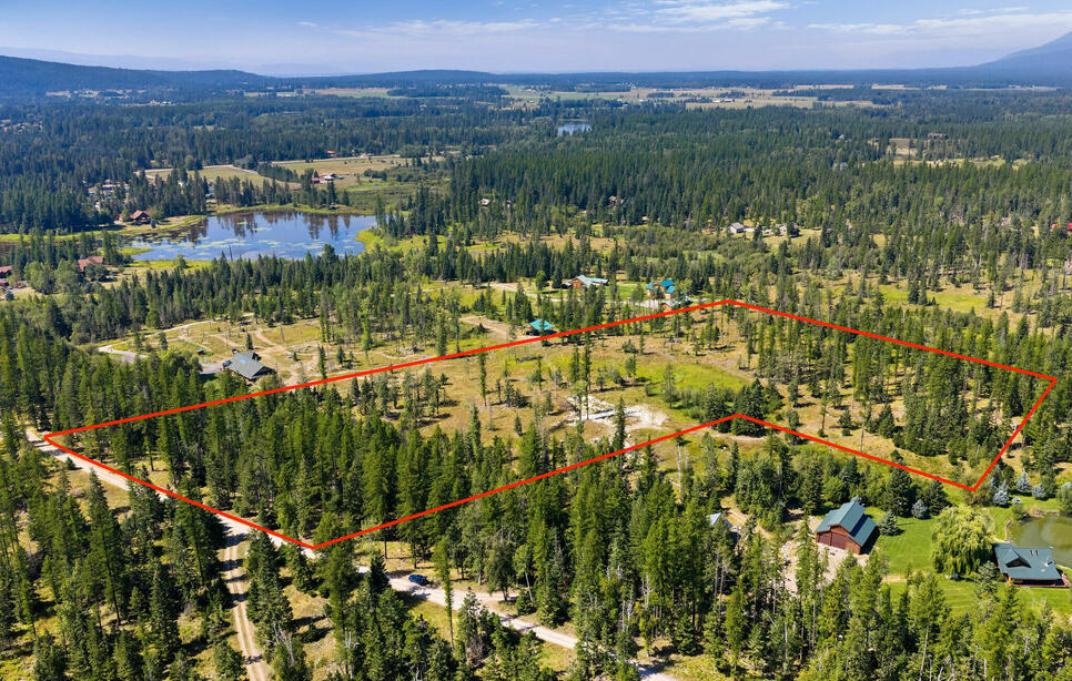 778 Pine Ridge Road, Bigfork