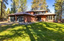 320 Rocky Woods Lane, Bigfork
