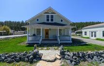 101 West Avenue N, Eureka