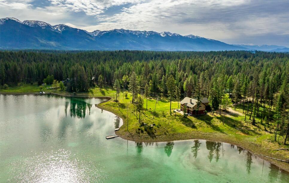 1029 Lake Of The Woods Lane, Bigfork