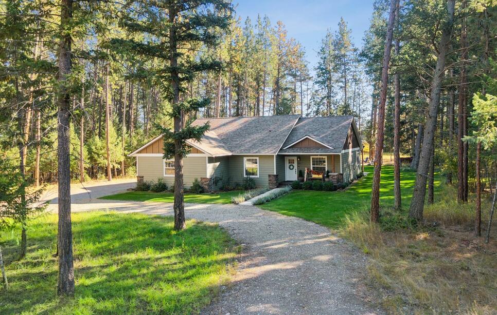 346 Lynnewood Drive, Columbia Falls