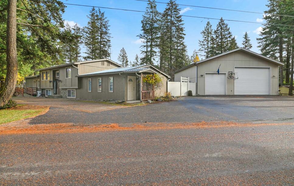 986 3rd Street, Columbia Falls