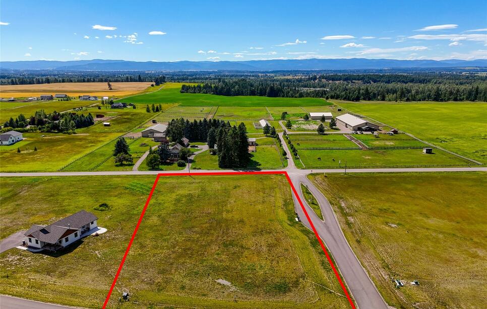 1012 Green Valley Court, Columbia Falls