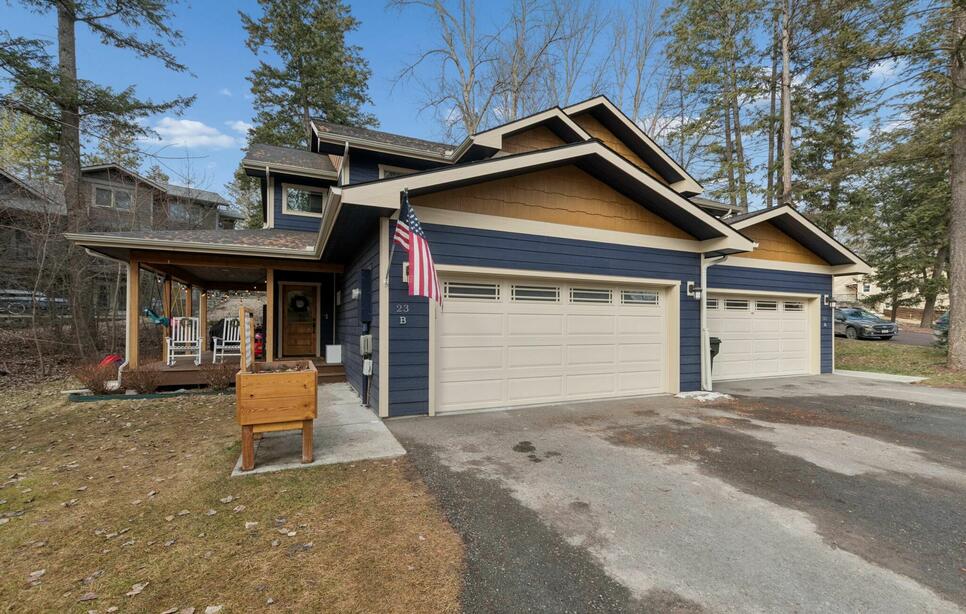 23 Cedar Pointe Loop, Columbia Falls