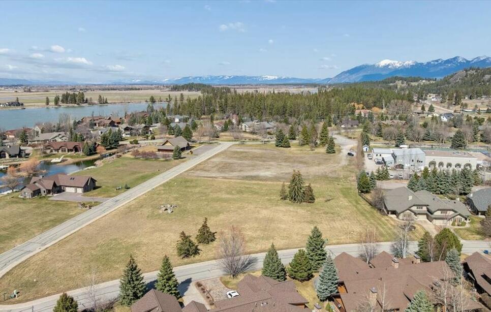 Holt Drive See Plat For Actual Location, Bigfork