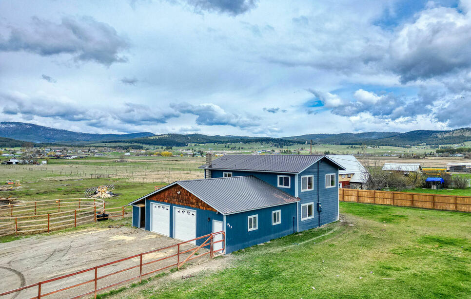 952 Smith Lake Road, Kalispell