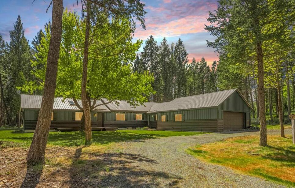 111 Terning Drive W, Eureka