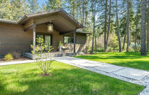 1100 Mooring Road, Columbia Falls