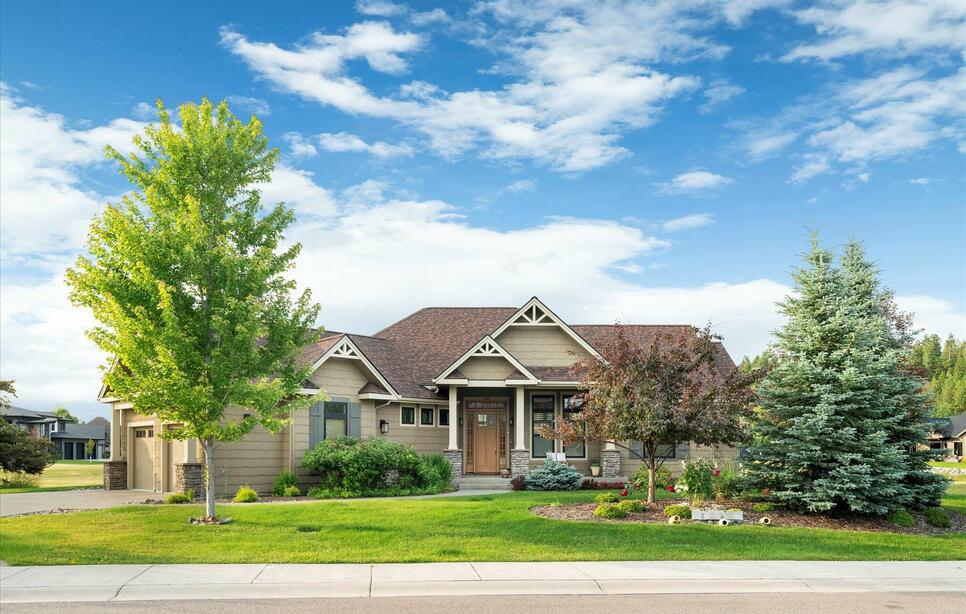 Lake Pointe Drive, Bigfork
