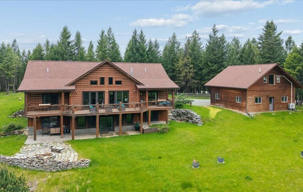 302 Aspen Glen Road, Eureka