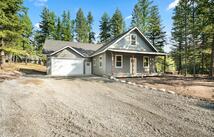 90 Forest Loop, Eureka