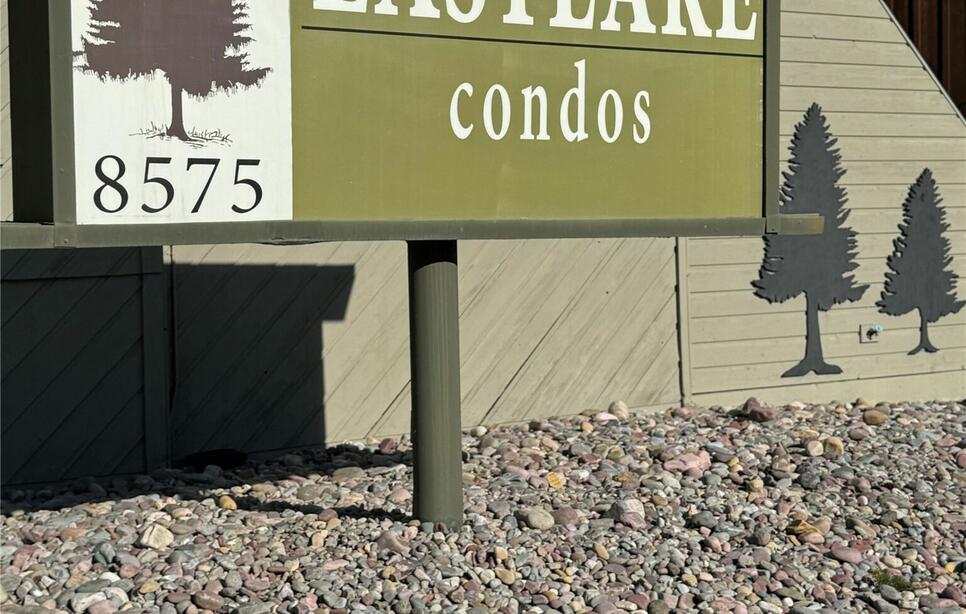 8575 Mt Hwy 35, Bigfork