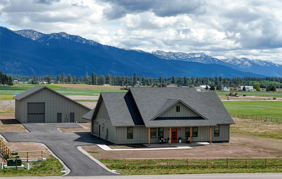 1017 Green Valley Court, Columbia Falls